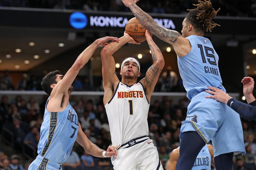 马奎斯以其 马奎斯以其