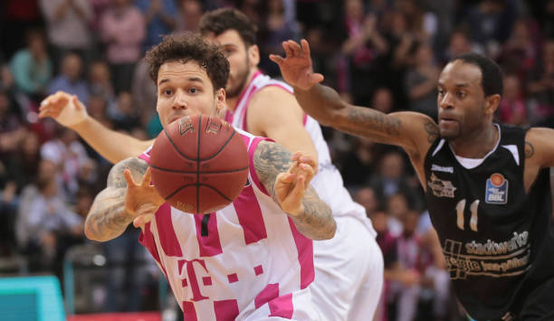 上与顶尖选 上与顶尖选